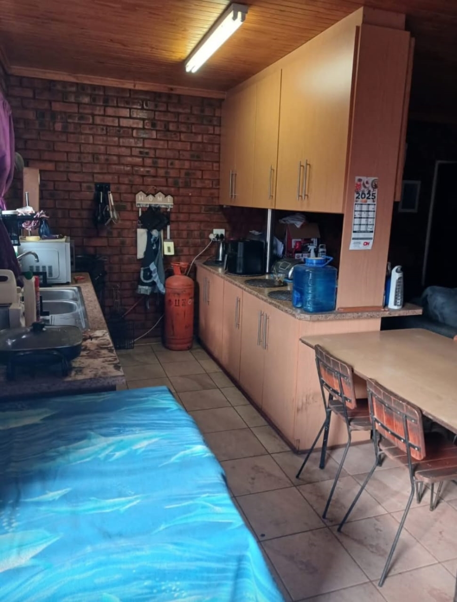 2 Bedroom Property for Sale in Hadison Park Northern Cape